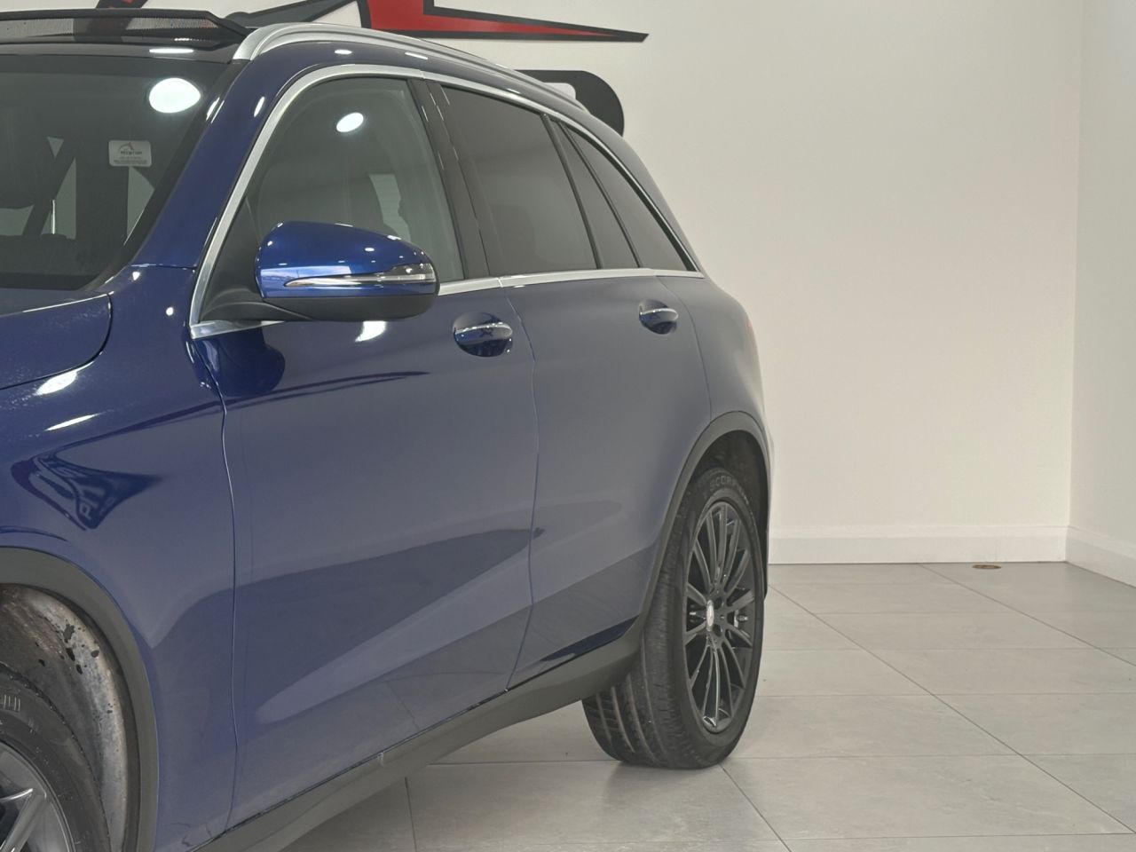 2017 MERCEDES GLC 2.1 GLC250d AMG Line (Premium Plus) SUV 5dr Diesel G-Tronic 4MATIC Euro 6 ( - vehicle photo 4 for sale on PureCar