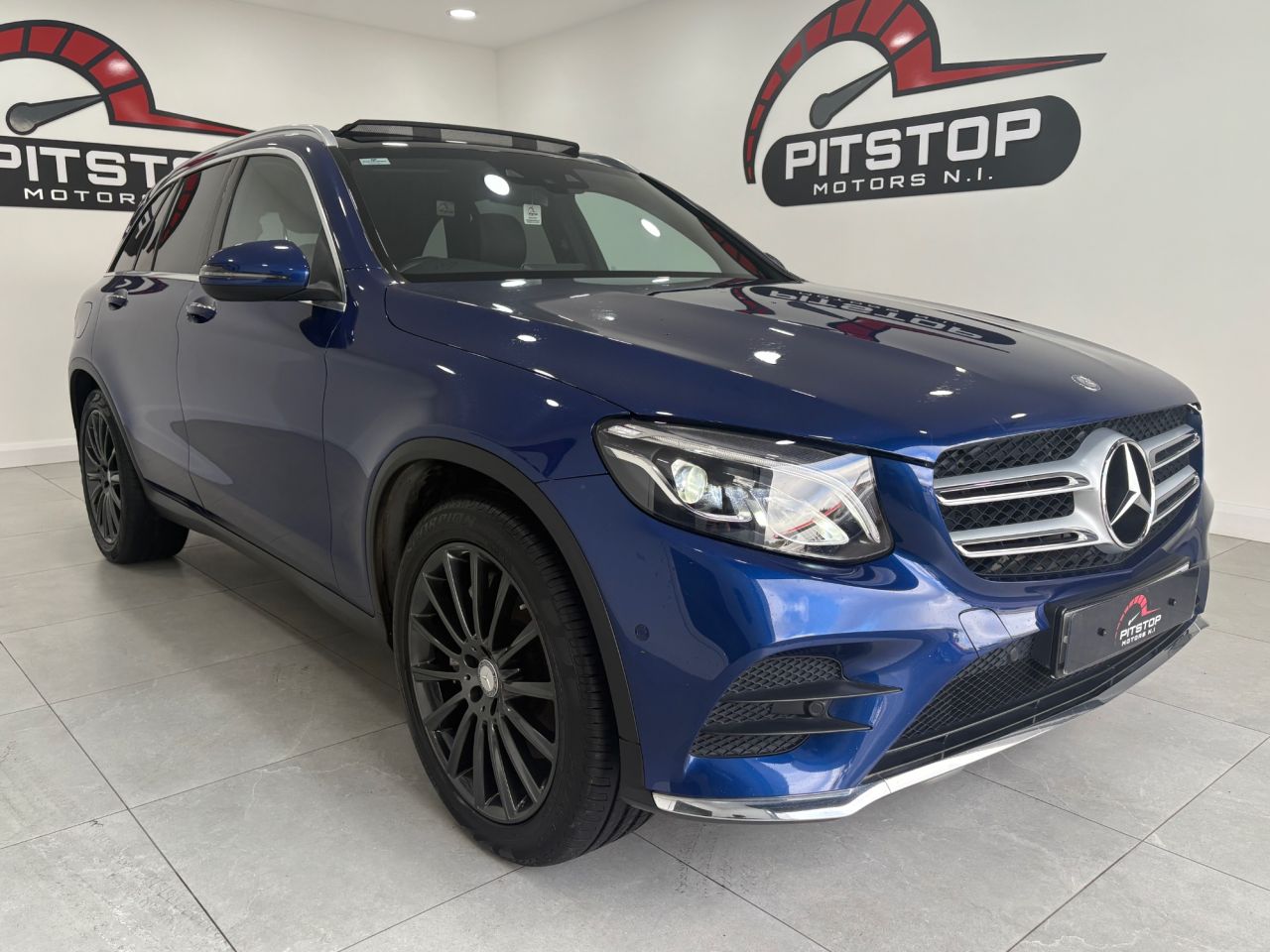 2017 MERCEDES GLC 2.1 GLC250d AMG Line (Premium Plus) SUV 5dr Diesel G-Tronic 4MATIC Euro 6 ( - vehicle photo 9 for sale on PureCar