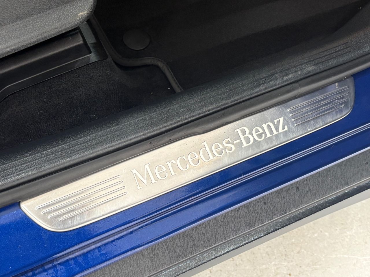 2017 MERCEDES GLC 2.1 GLC250d AMG Line (Premium Plus) SUV 5dr Diesel G-Tronic 4MATIC Euro 6 ( - vehicle photo 33 for sale on PureCar