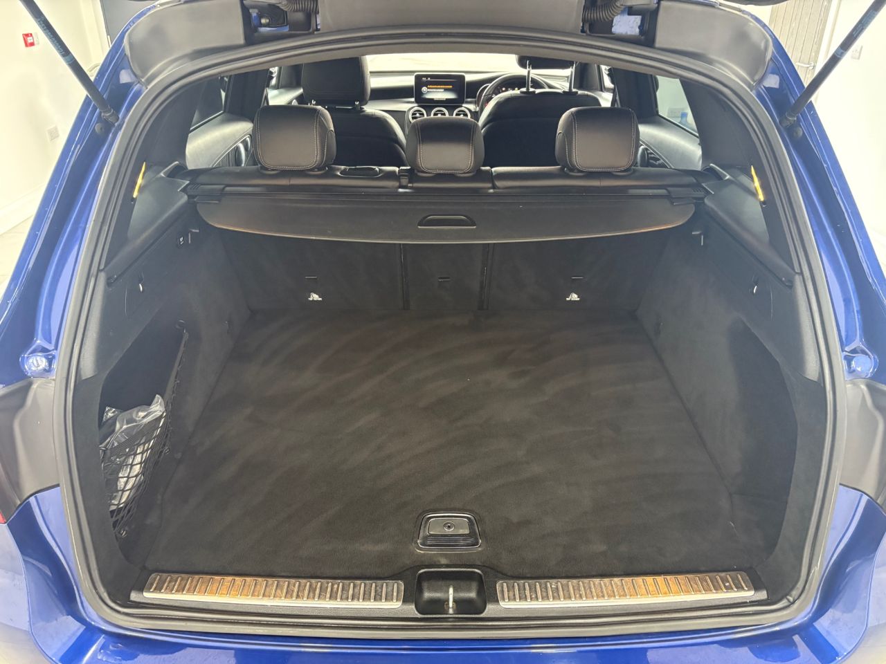 2017 MERCEDES GLC 2.1 GLC250d AMG Line (Premium Plus) SUV 5dr Diesel G-Tronic 4MATIC Euro 6 ( - vehicle photo 54 for sale on PureCar