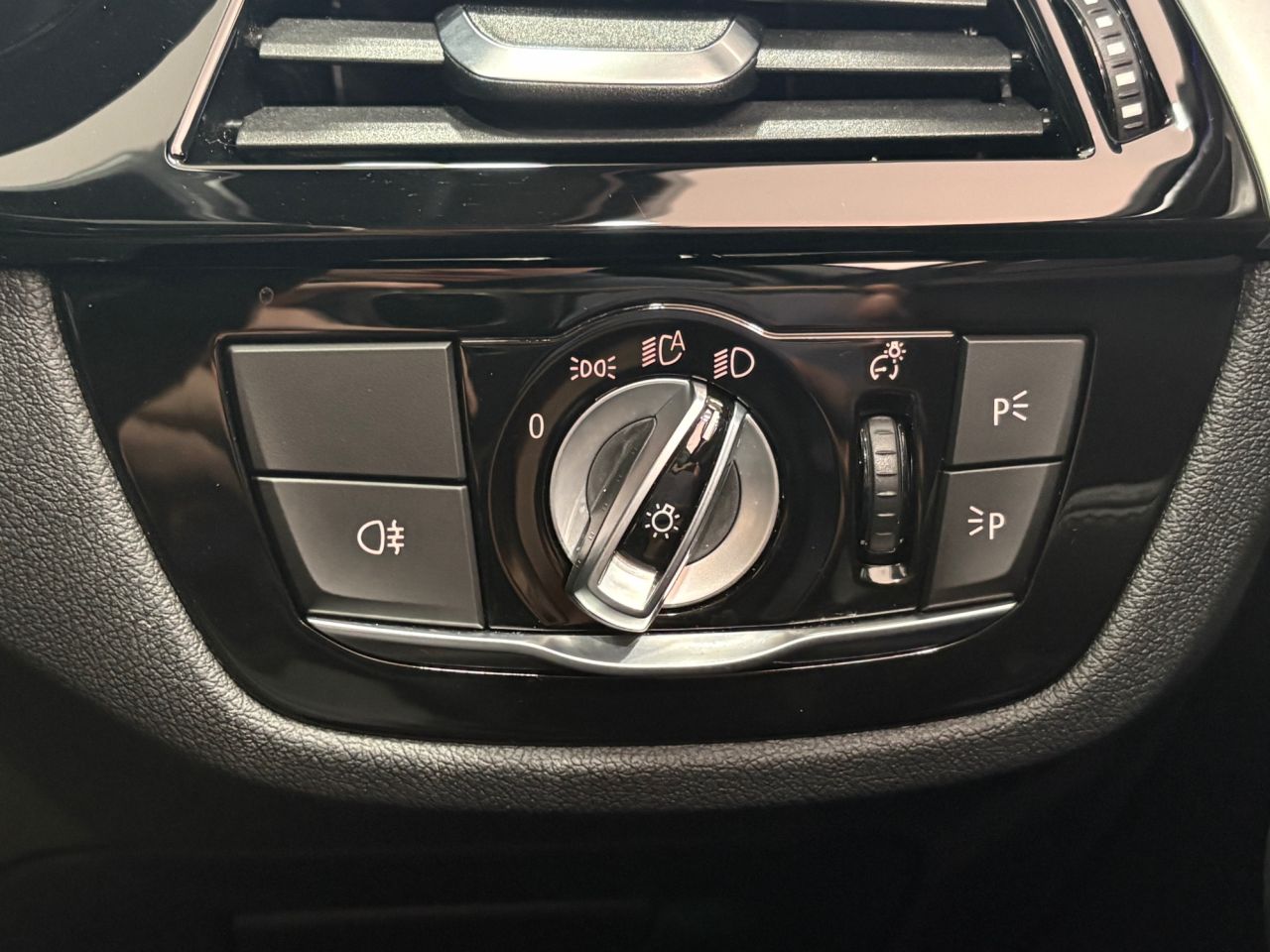 2021 BMW 5 SERIES 2.0 520d MHT M Sport Saloon 4dr Diesel Hybrid Steptronic Euro 6 (s/s) (190 - vehicle photo 39 for sale on PureCar