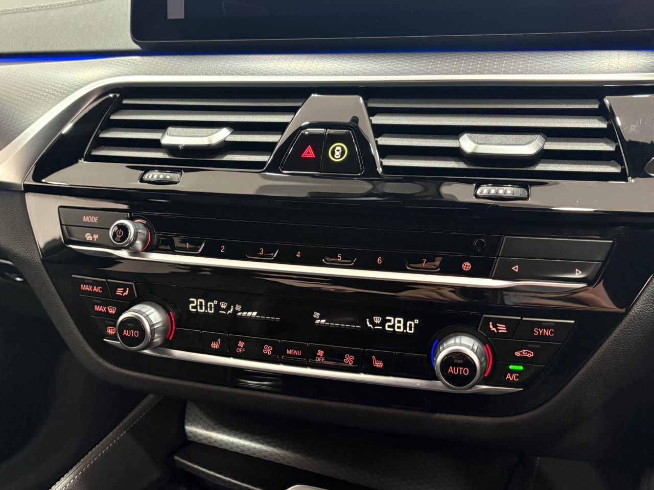 2021 BMW 5 SERIES 2.0 520d MHT M Sport Saloon 4dr Diesel Hybrid Steptronic Euro 6 (s/s) (190 - vehicle photo 46 for sale on PureCar