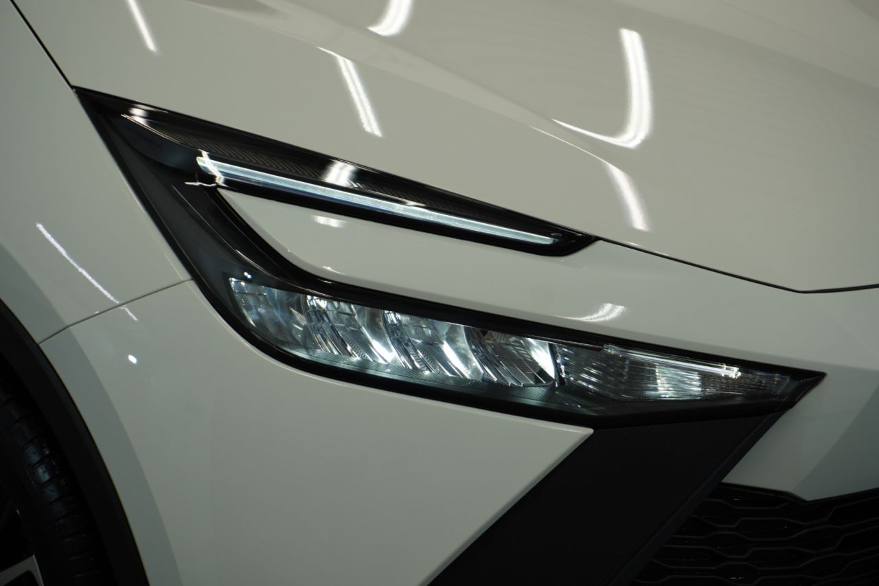 2025 TOYOTA C-HR 1.8 VVT-h Design SUV 5dr Petrol Hybrid CVT Euro 6 (s/s) (140 ps) - vehicle photo 9 for sale on PureCar