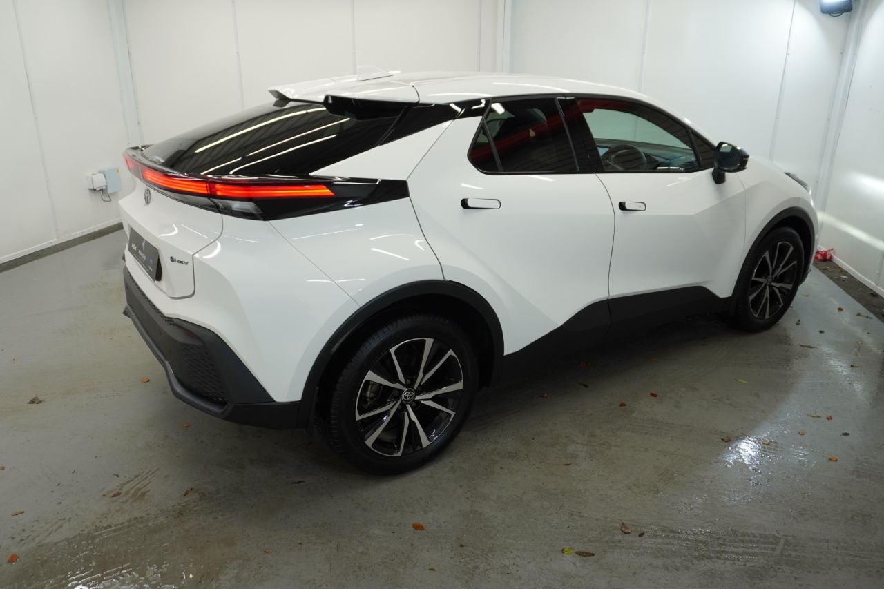 2025 TOYOTA C-HR 1.8 VVT-h Design SUV 5dr Petrol Hybrid CVT Euro 6 (s/s) (140 ps) - vehicle photo 15 for sale on PureCar
