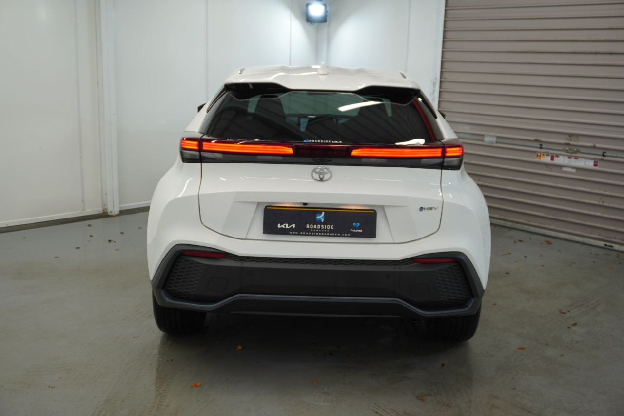 2025 TOYOTA C-HR 1.8 VVT-h Design SUV 5dr Petrol Hybrid CVT Euro 6 (s/s) (140 ps) - vehicle photo 17 for sale on PureCar