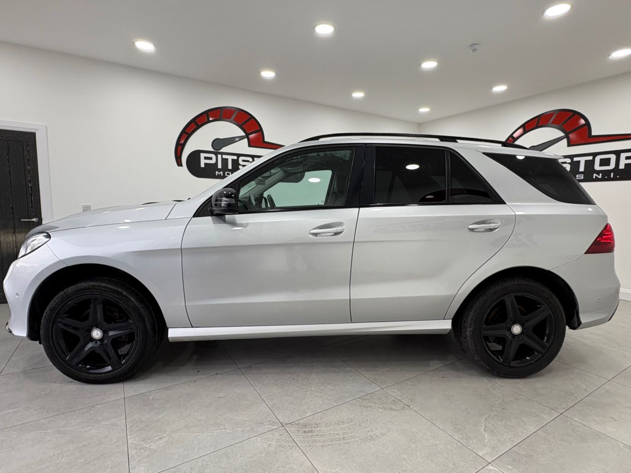 2015 MERCEDES GLE 2.1 GLE250d AMG Line SUV 5dr Diesel G-Tronic 4MATIC Euro 6 (s/s) (204 ps) - vehicle photo 5 for sale on PureCar