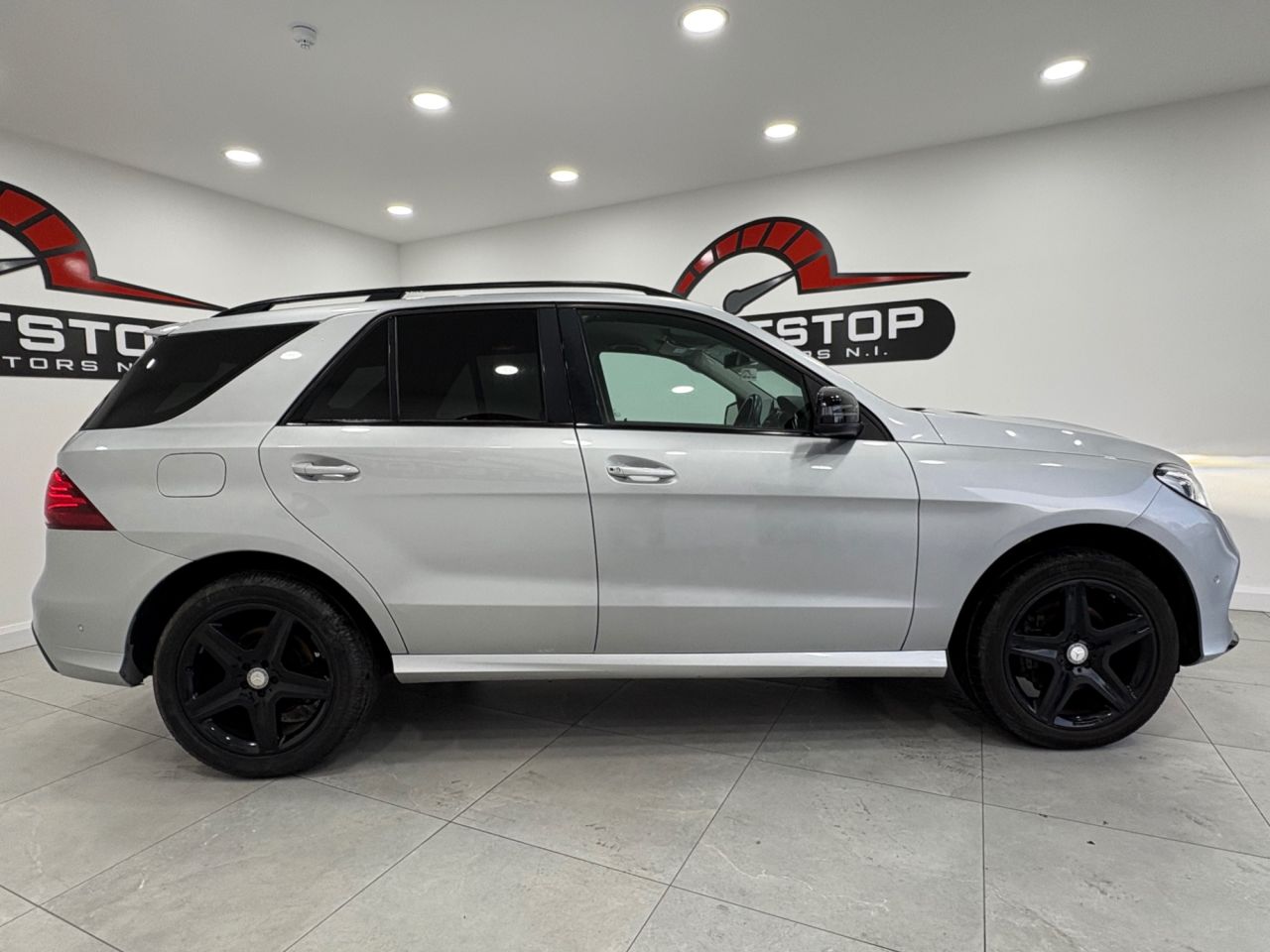 2015 MERCEDES GLE 2.1 GLE250d AMG Line SUV 5dr Diesel G-Tronic 4MATIC Euro 6 (s/s) (204 ps) - vehicle photo 6 for sale on PureCar
