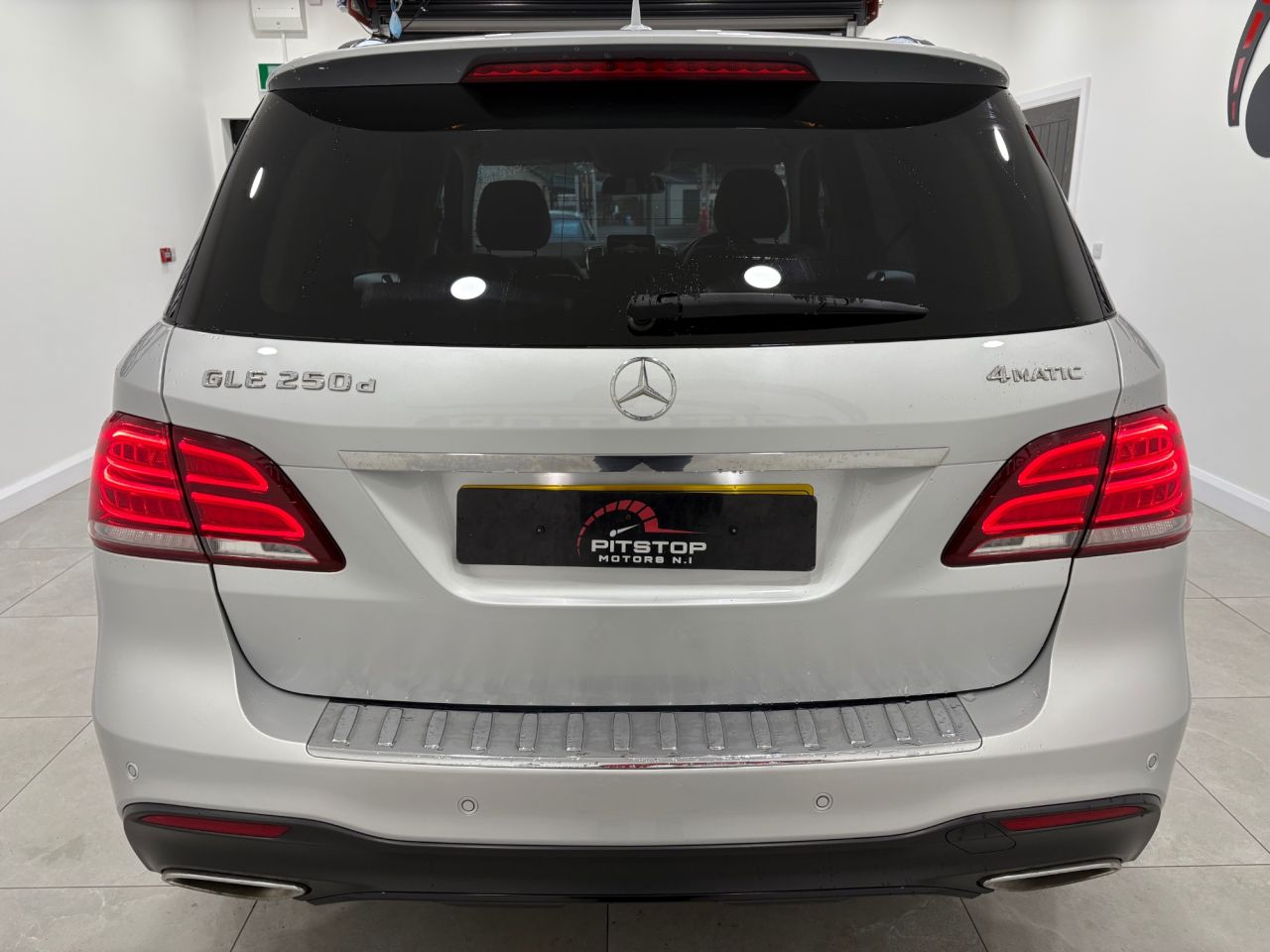2015 MERCEDES GLE 2.1 GLE250d AMG Line SUV 5dr Diesel G-Tronic 4MATIC Euro 6 (s/s) (204 ps) - vehicle photo 11 for sale on PureCar