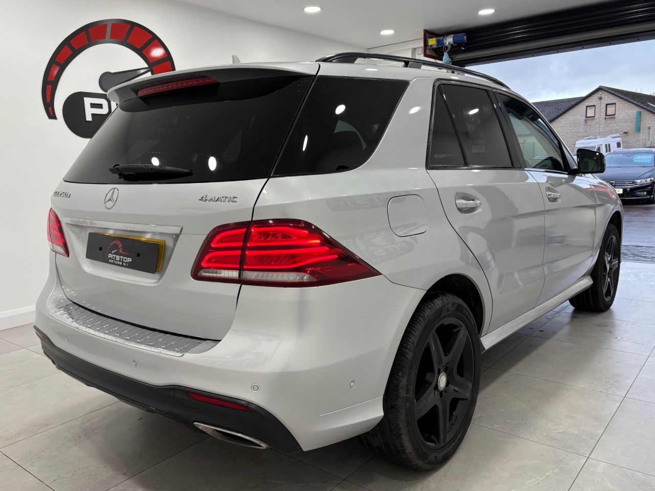 2015 MERCEDES GLE 2.1 GLE250d AMG Line SUV 5dr Diesel G-Tronic 4MATIC Euro 6 (s/s) (204 ps) - vehicle photo 12 for sale on PureCar