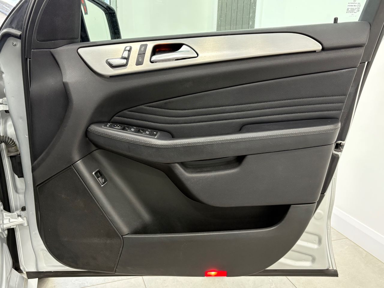 2015 MERCEDES GLE 2.1 GLE250d AMG Line SUV 5dr Diesel G-Tronic 4MATIC Euro 6 (s/s) (204 ps) - vehicle photo 18 for sale on PureCar