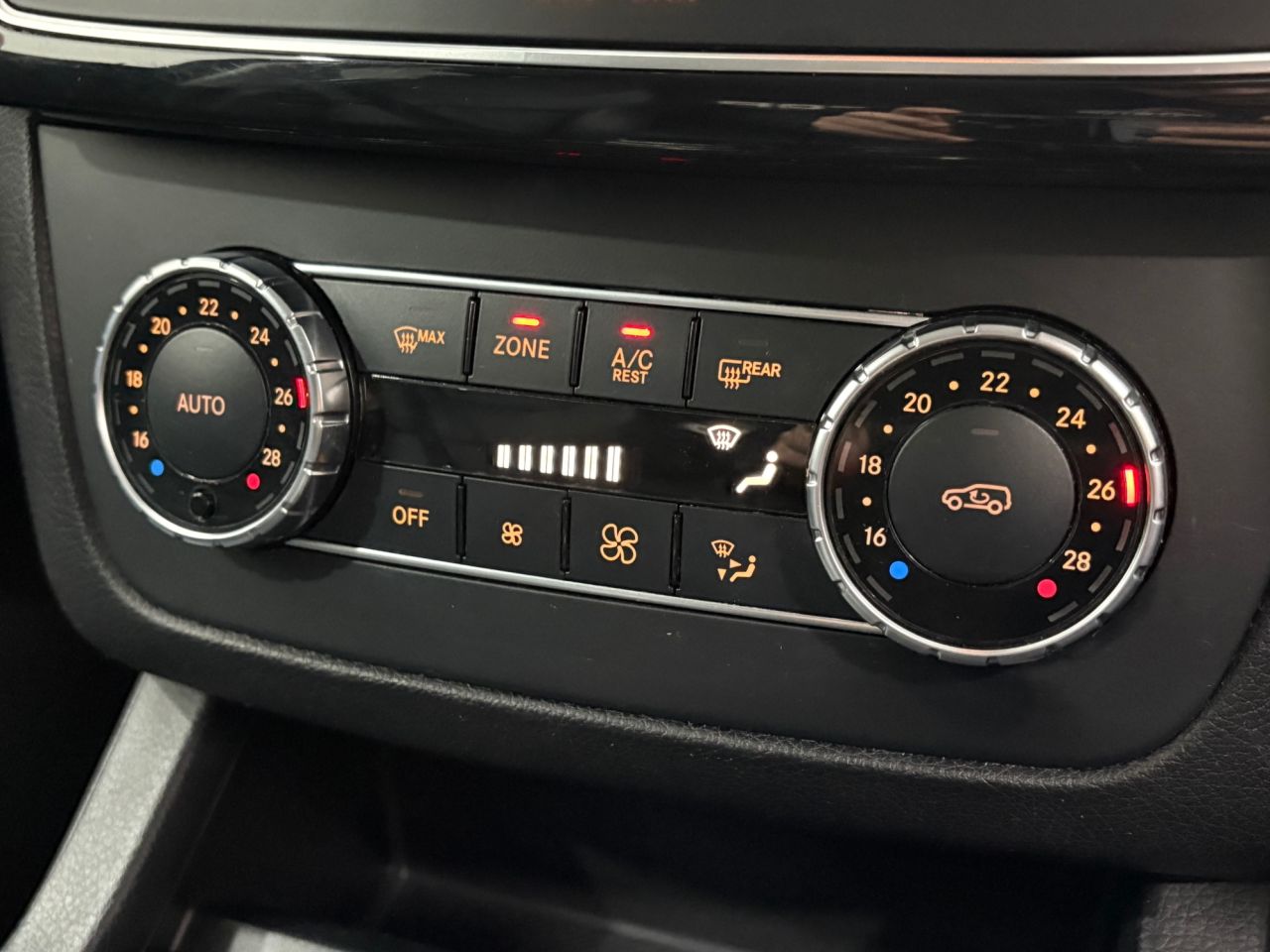 2015 MERCEDES GLE 2.1 GLE250d AMG Line SUV 5dr Diesel G-Tronic 4MATIC Euro 6 (s/s) (204 ps) - vehicle photo 44 for sale on PureCar