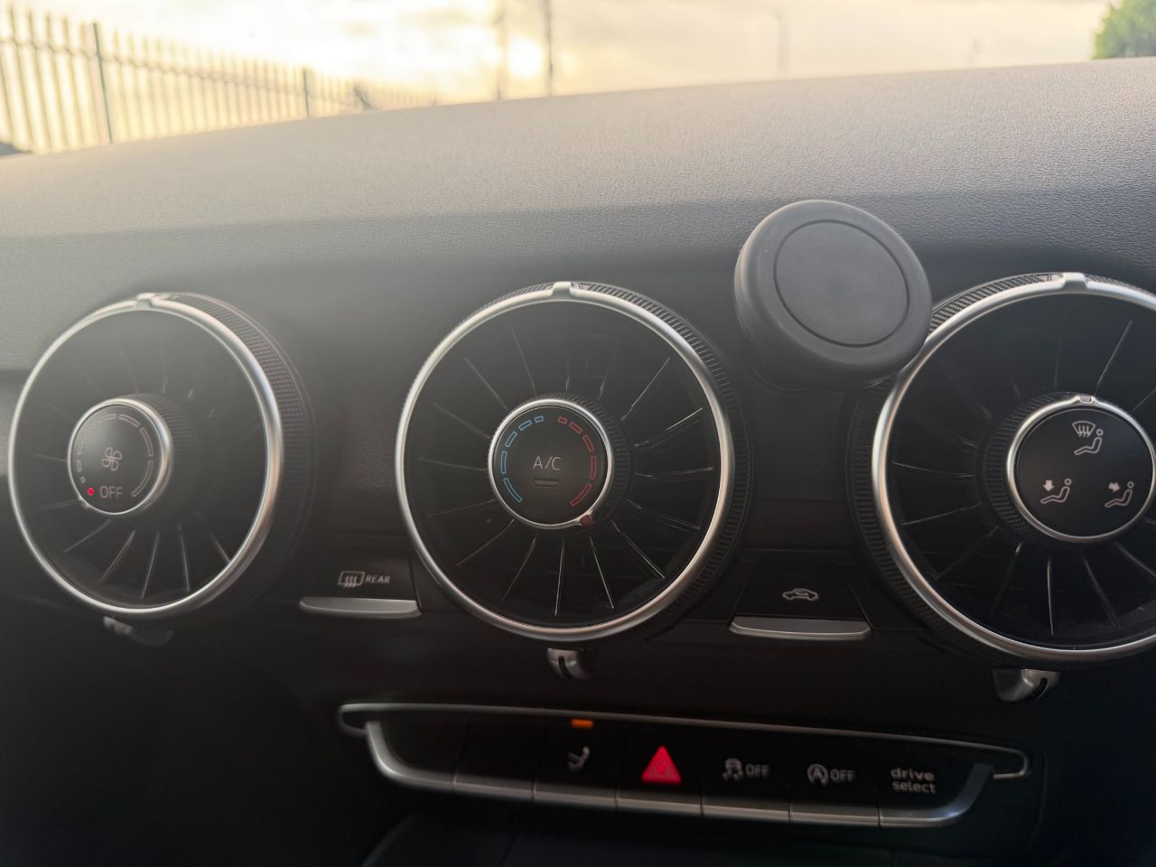 2015 AUDI TT 2.0 TFSI S line Coupe 3dr Petrol S Tronic quattro Euro 6 (s/s) (230 ps) - vehicle photo 14 for sale on PureCar