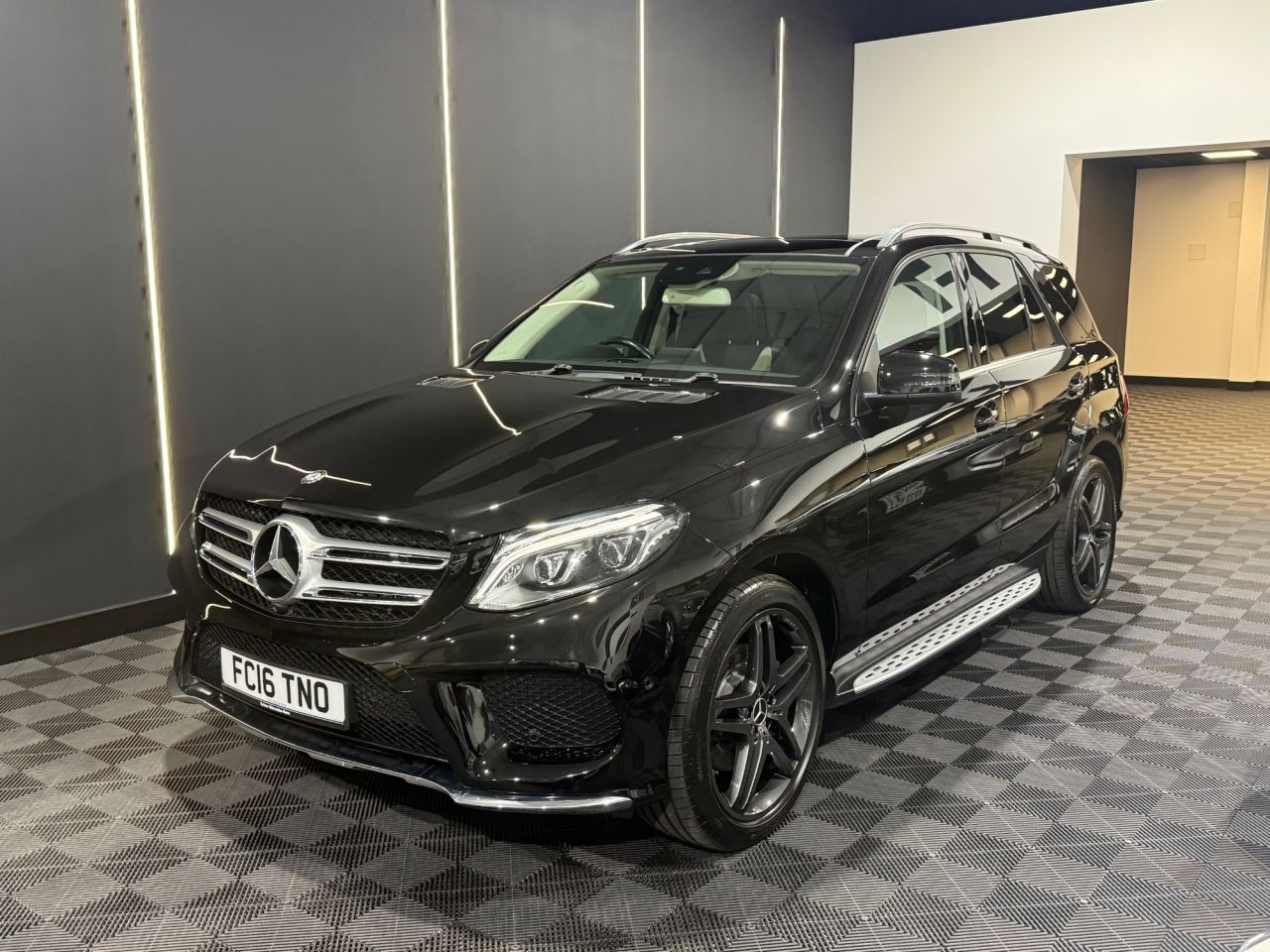2016 Mercedes-Benz GLE