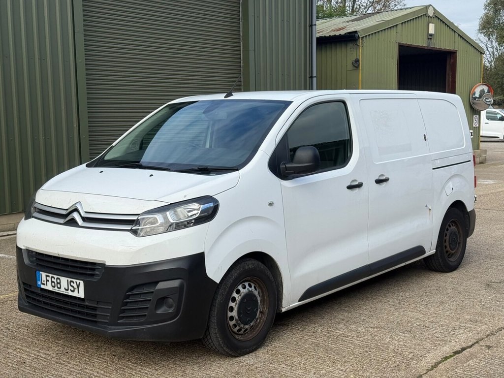 White 2018 Citroen Dispatch Van Front-wheel drive Manual