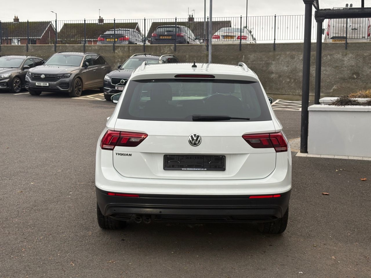 2019 VOLKSWAGEN TIGUAN 2.0 TDI SE Navigation SUV 5dr Diesel Manual Euro 6 (s/s) (150 ps) - vehicle photo 7 for sale on PureCar