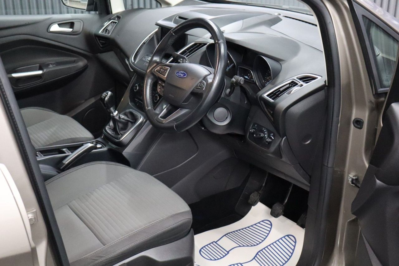 2019 FORD C-MAX 1.5 TDCi Titanium MPV 5dr Diesel Manual Euro 6 (s/s) (120 ps) PARKING SENSO - vehicle photo 23 for sale on PureCar