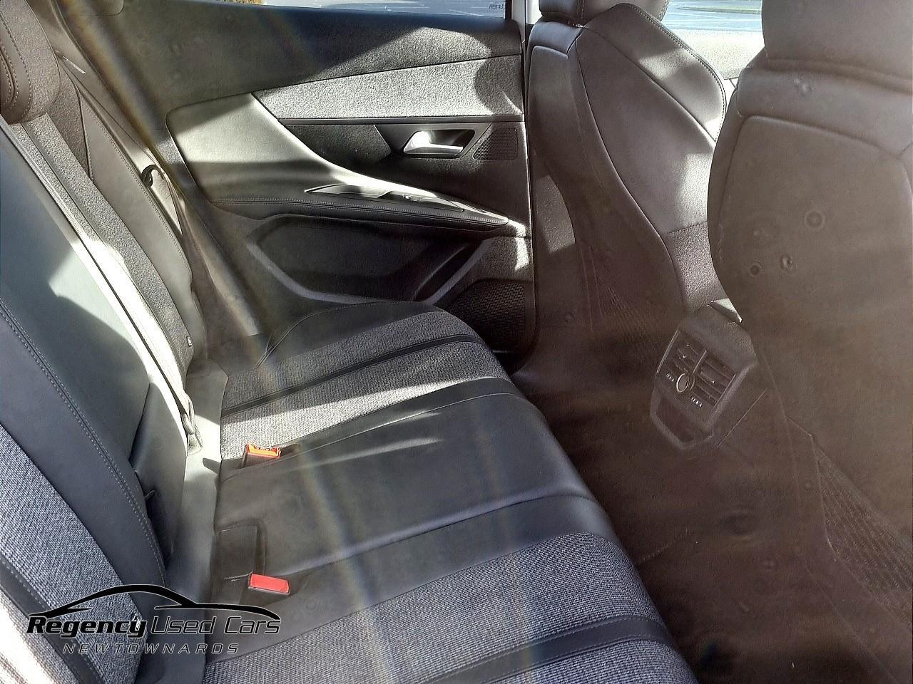 2019 PEUGEOT 1.2 PureTech Allure Euro 6 (s/s) 5dr - vehicle photo 14 for sale on PureCar