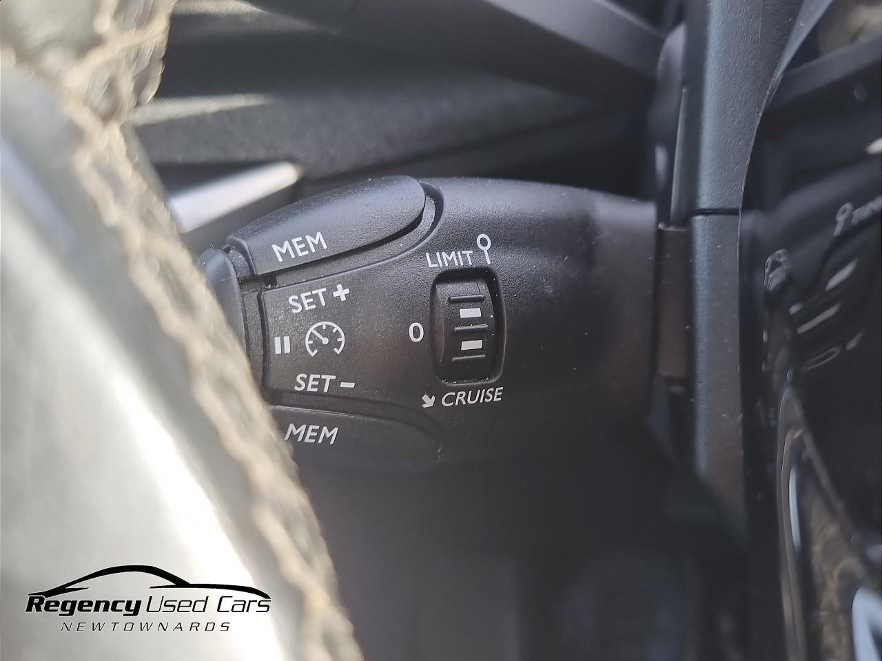 2019 PEUGEOT 1.2 PureTech Allure Euro 6 (s/s) 5dr - vehicle photo 19 for sale on PureCar