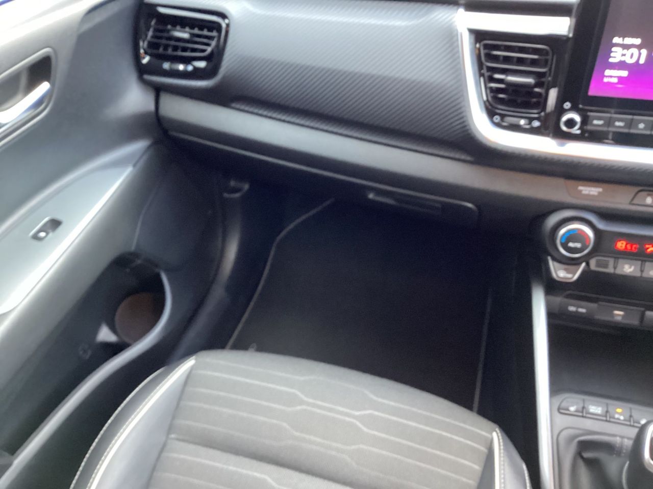 2023 KIA STONIC 1.0 T-GDi MHEV GT-Line S SUV 5dr Petrol Hybrid Manual Euro 6 (s/s) (118 bhp - vehicle photo 9 for sale on PureCar