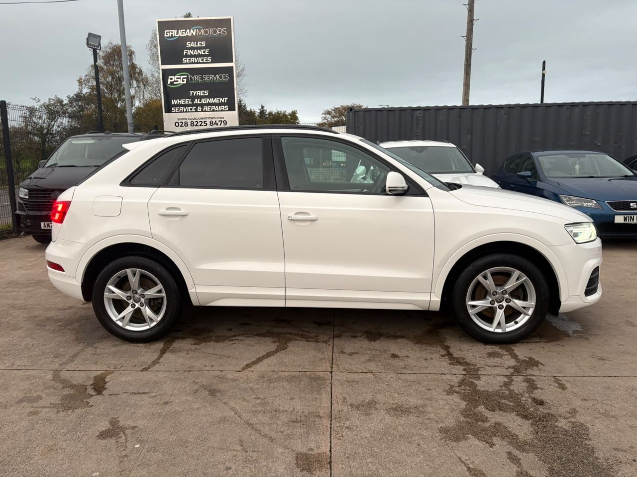 2016 AUDI Q3 2.0 TDI SE SUV 5dr Diesel Manual Euro 6 (s/s) (150 ps) - vehicle photo 2 for sale on PureCar