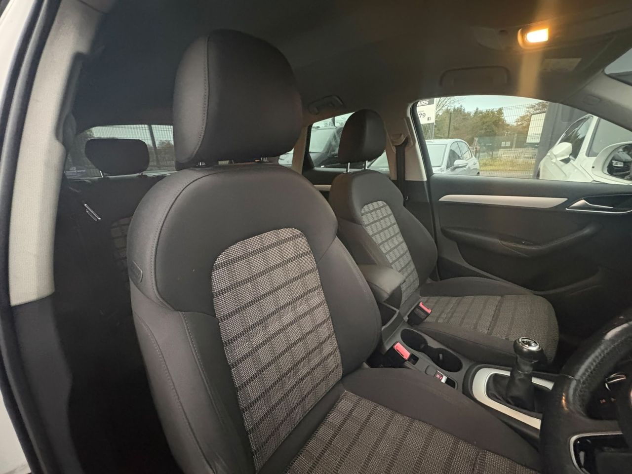 2016 AUDI Q3 2.0 TDI SE SUV 5dr Diesel Manual Euro 6 (s/s) (150 ps) - vehicle photo 8 for sale on PureCar