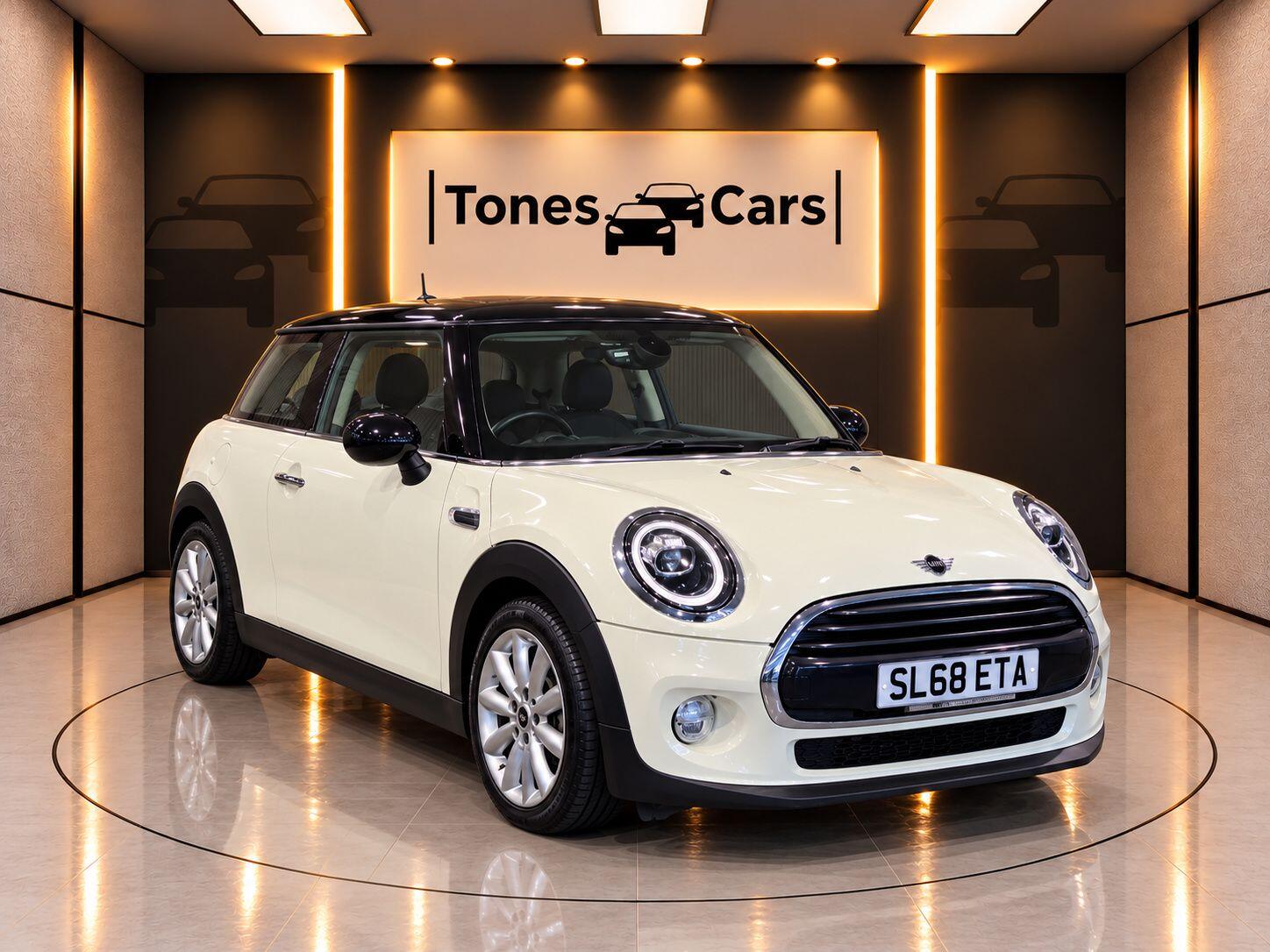 2018 Mini Hatch