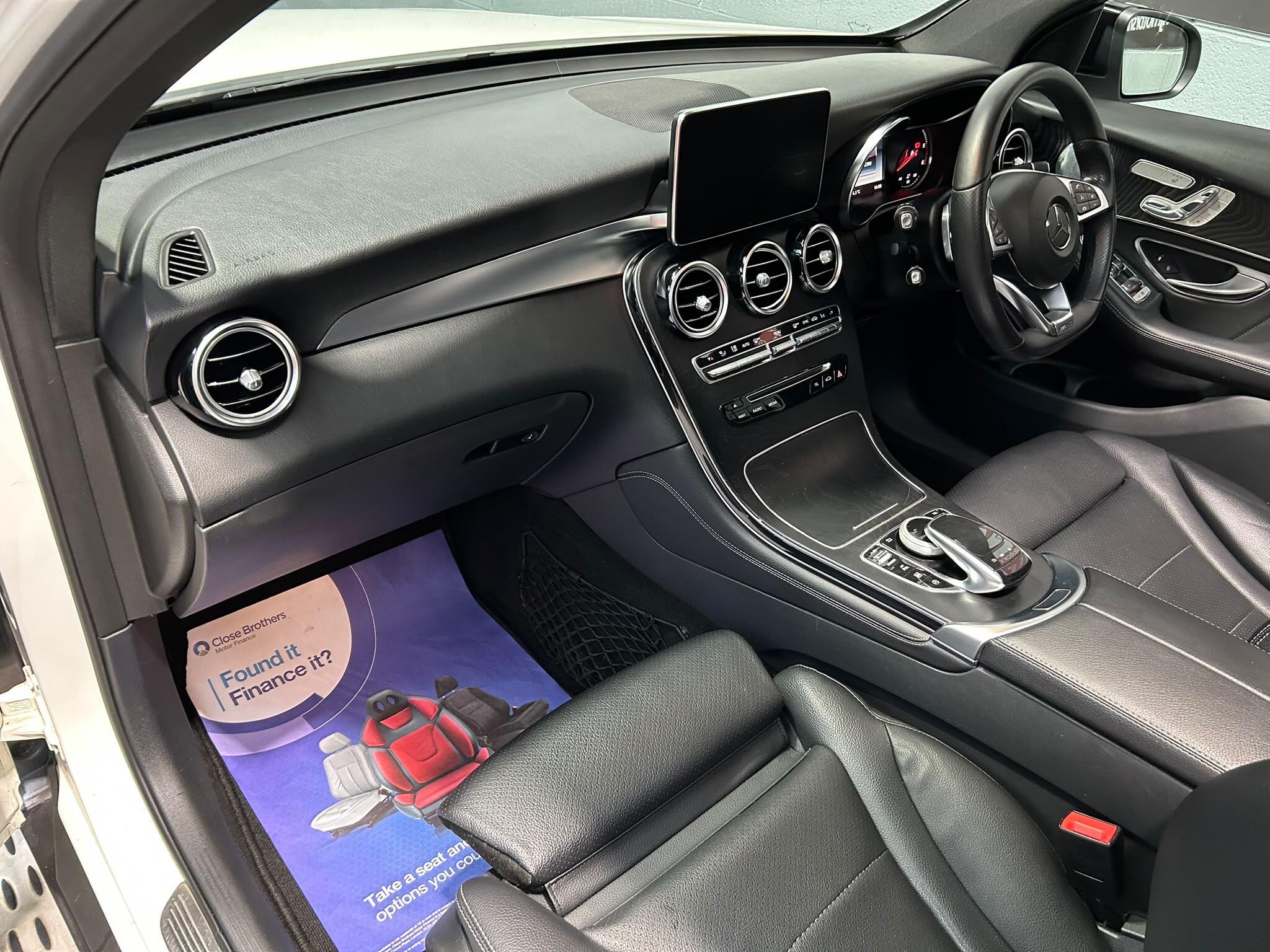 2017 MERCEDES GLC 2.1 GLC250d AMG Line (Premium Plus) G-Tronic 4MATIC Euro 6 (s/s) 5dr - vehicle photo 17 for sale on PureCar