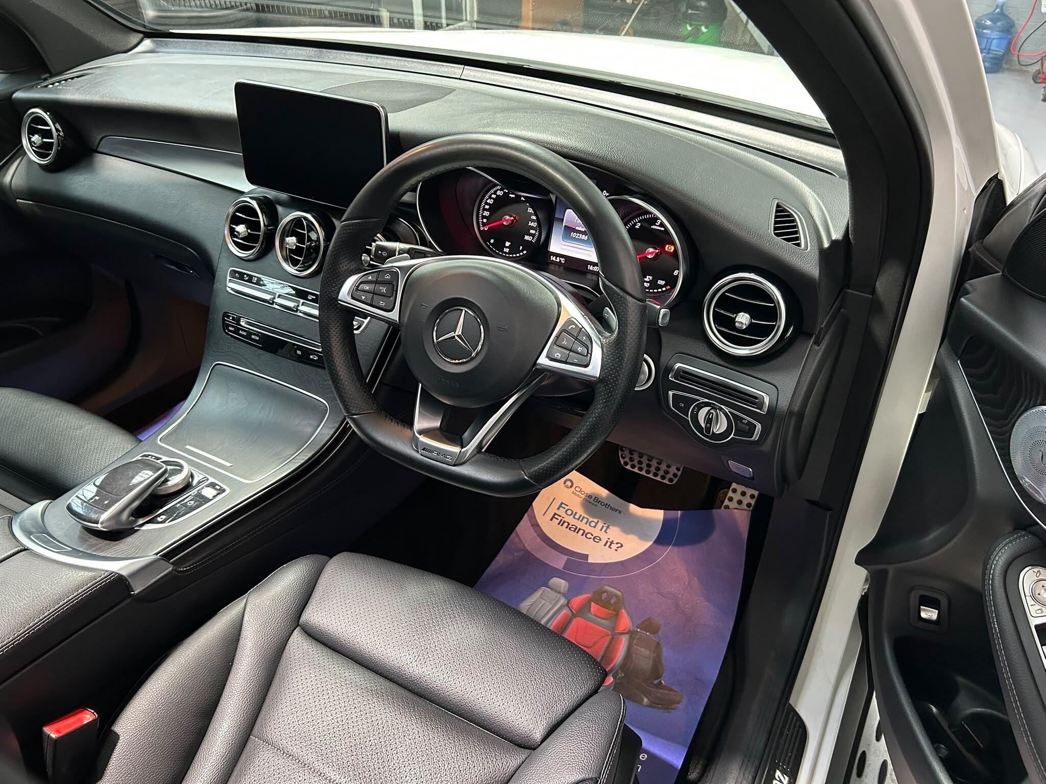 2017 MERCEDES GLC 2.1 GLC250d AMG Line (Premium Plus) G-Tronic 4MATIC Euro 6 (s/s) 5dr - vehicle photo 19 for sale on PureCar