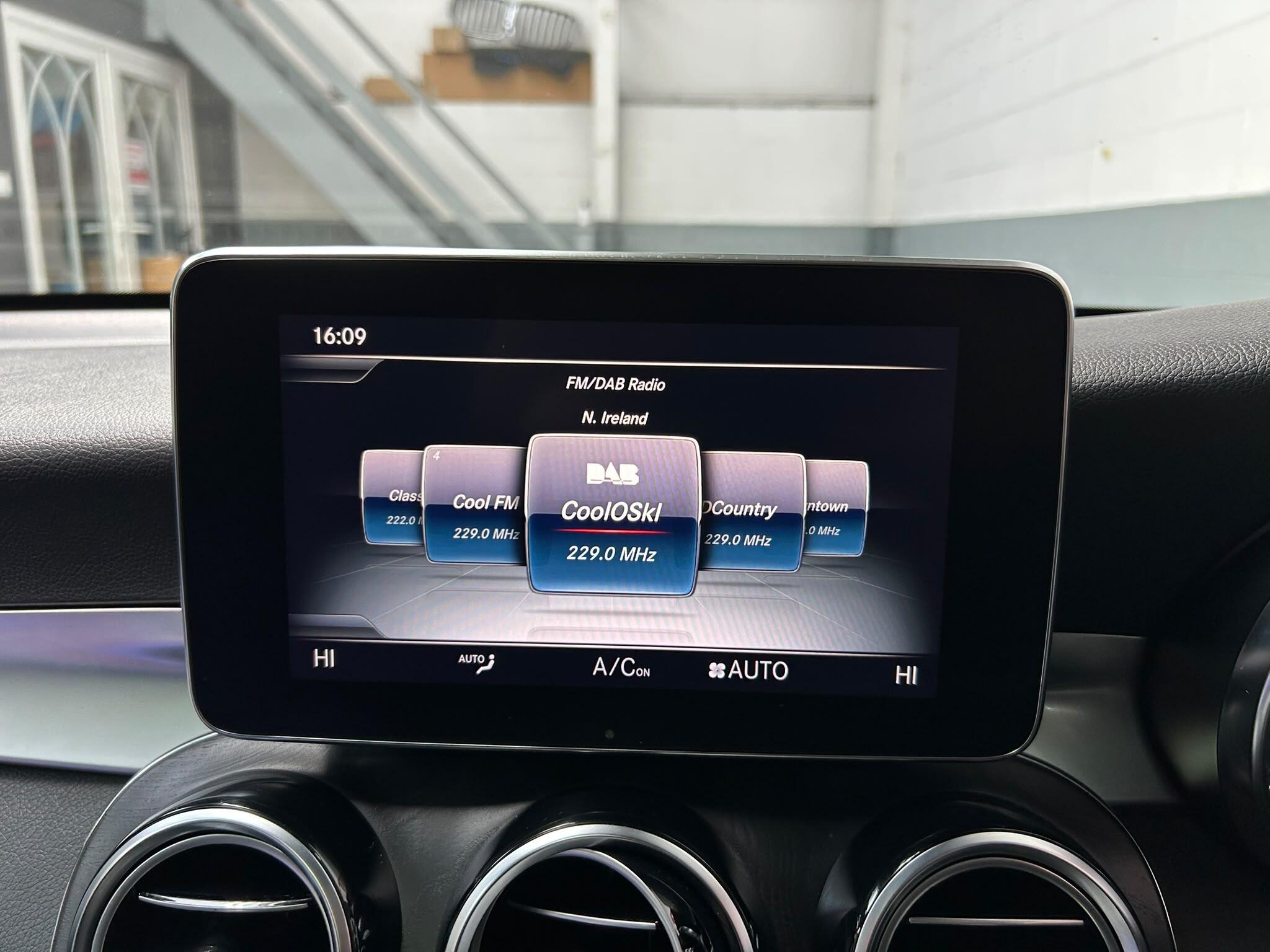 2017 MERCEDES GLC 2.1 GLC250d AMG Line (Premium Plus) G-Tronic 4MATIC Euro 6 (s/s) 5dr - vehicle photo 24 for sale on PureCar