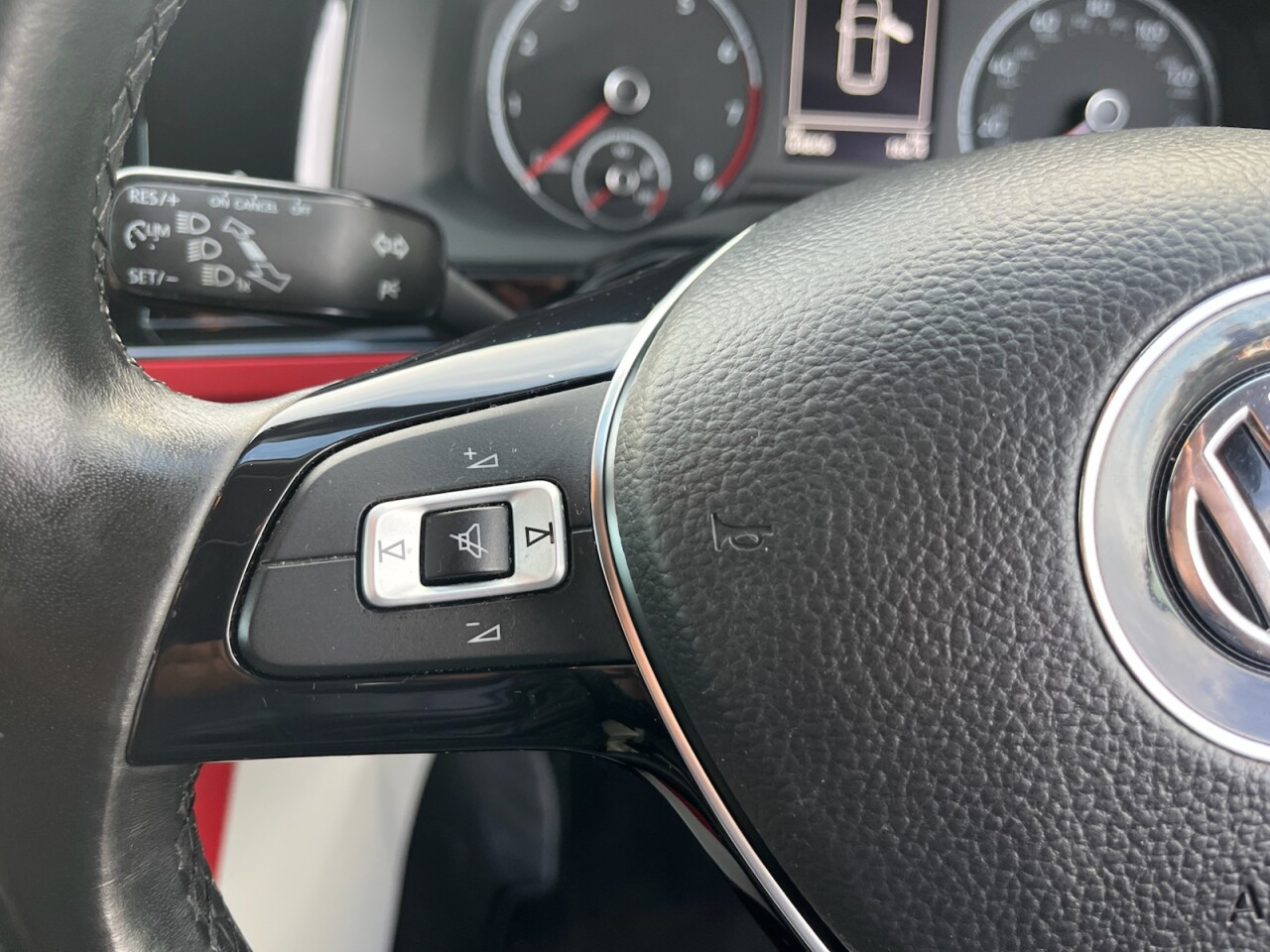 2018 VOLKSWAGEN POLO 1.0 beats Hatchback 5dr Petrol Manual Euro 6 (s/s) (65 ps) - vehicle photo 24 for sale on PureCar