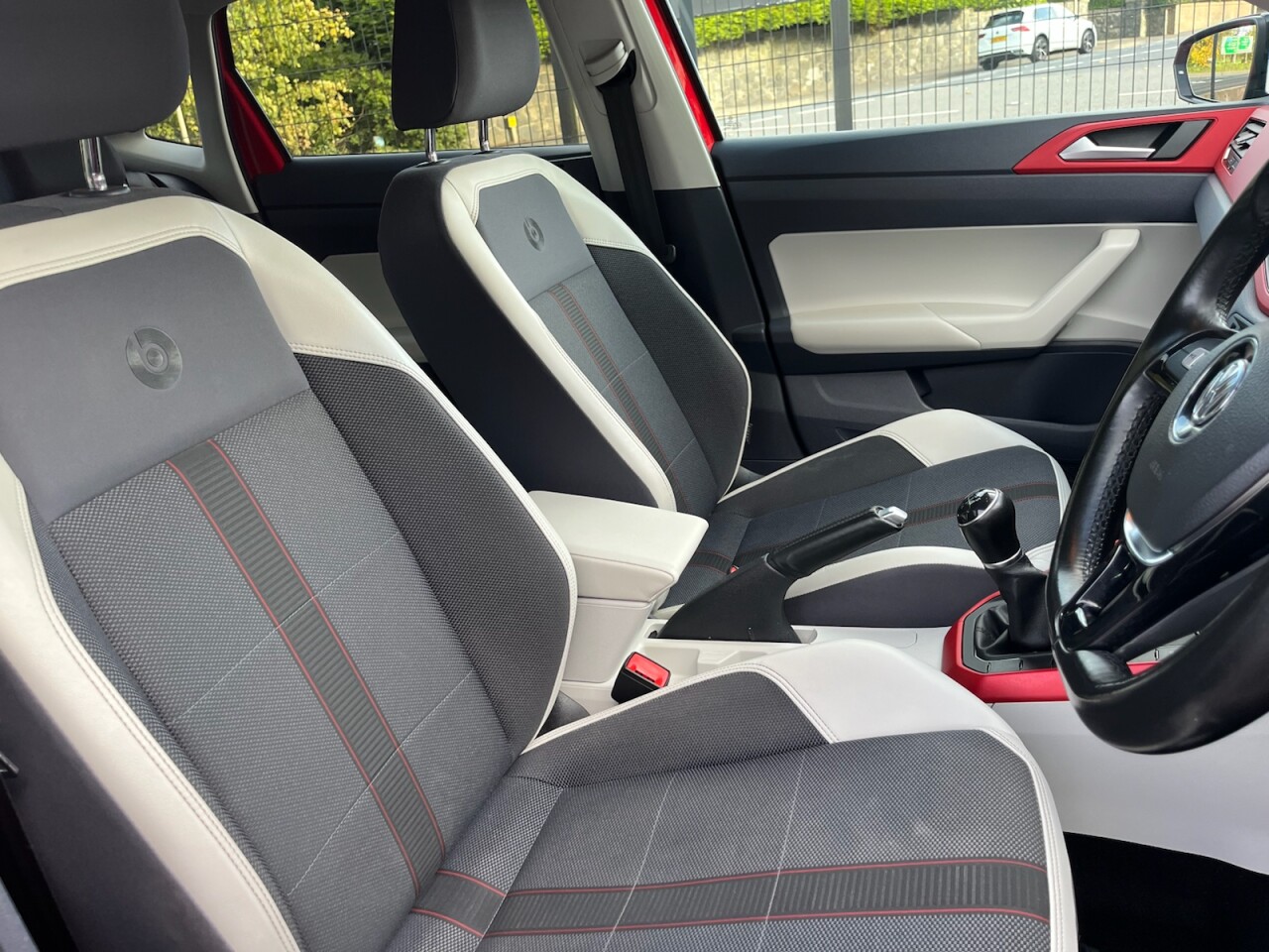 2018 VOLKSWAGEN POLO 1.0 beats Hatchback 5dr Petrol Manual Euro 6 (s/s) (65 ps) - vehicle photo 27 for sale on PureCar