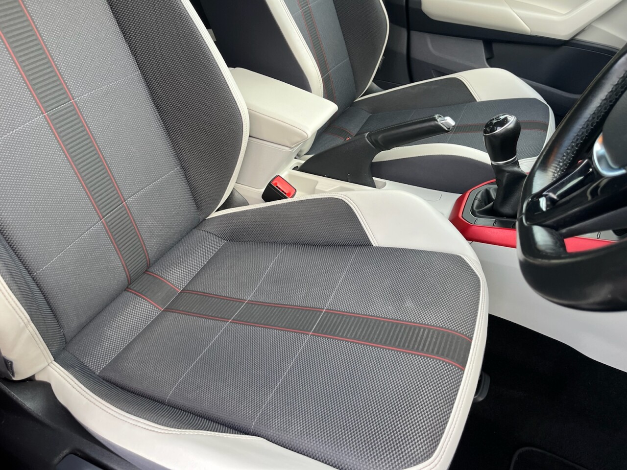 2018 VOLKSWAGEN POLO 1.0 beats Hatchback 5dr Petrol Manual Euro 6 (s/s) (65 ps) - vehicle photo 28 for sale on PureCar