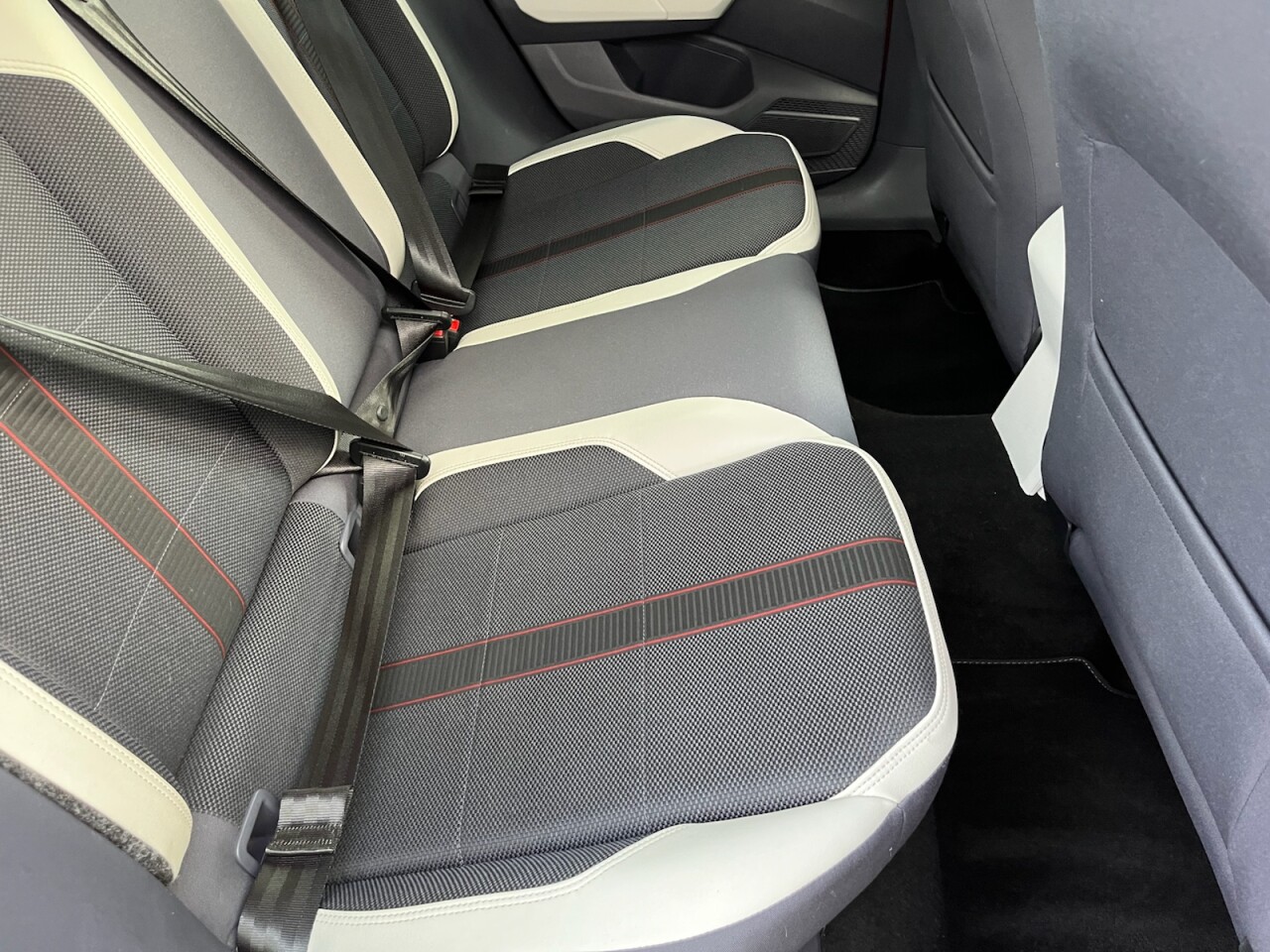 2018 VOLKSWAGEN POLO 1.0 beats Hatchback 5dr Petrol Manual Euro 6 (s/s) (65 ps) - vehicle photo 31 for sale on PureCar