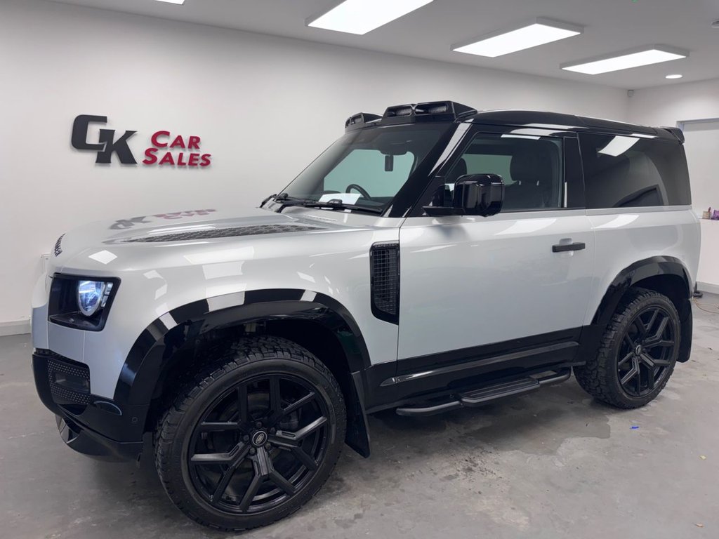 2023 Land Rover Defender 90
