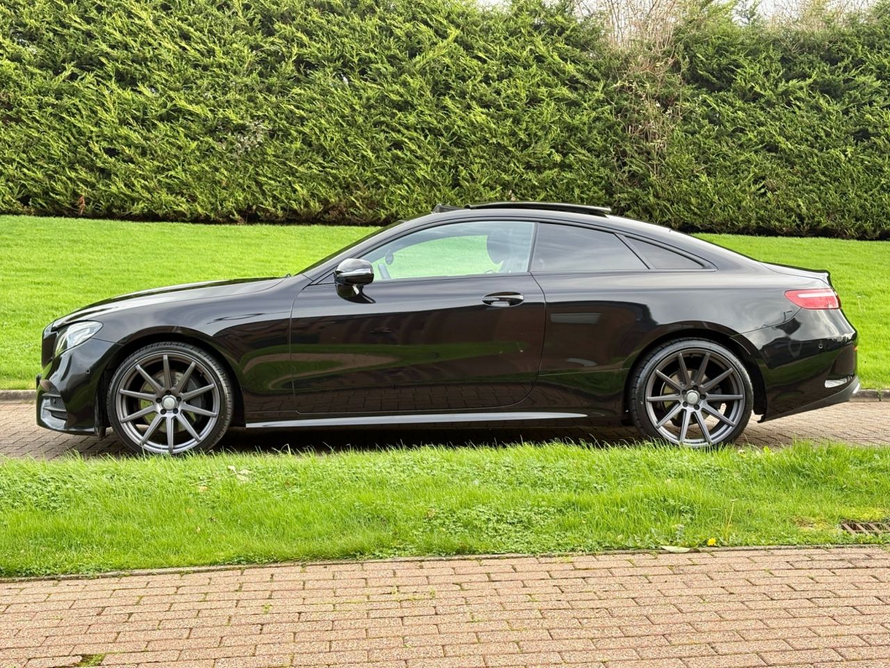 2018 MERCEDES E CLASS 2.0 E220d AMG Line (Premium) Coupe 2dr Diesel G-Tronic+ Euro 6 (s/s) (194 p - vehicle photo 8 for sale on PureCar