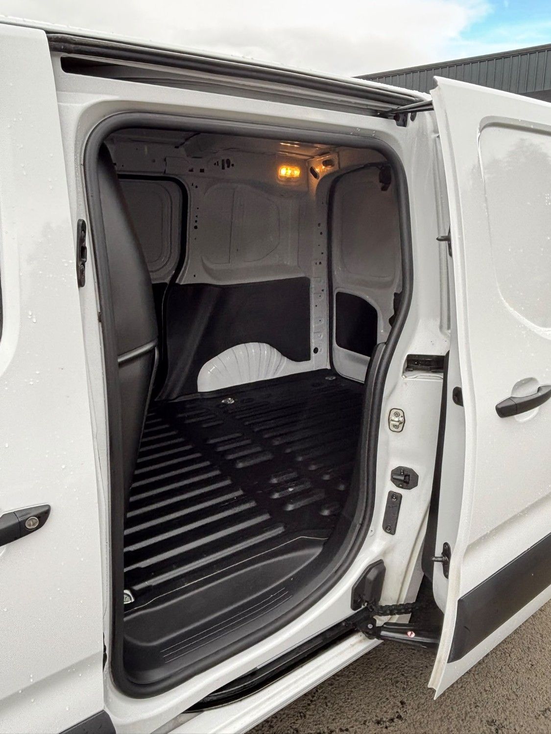 2023 TOYOTA PROACE CITY 1.5 BlueHDi Icon Short Panel Van 5dr Diesel Manual SWB Euro 6 (s/s) (100 bh - vehicle photo 10 for sale on PureCar