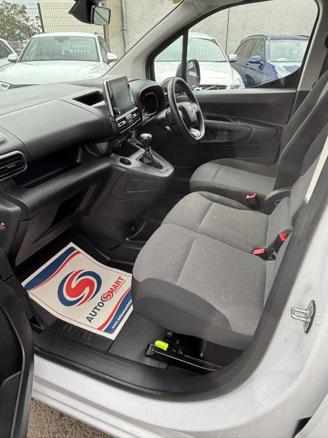 2023 TOYOTA PROACE CITY 1.5 BlueHDi Icon Short Panel Van 5dr Diesel Manual SWB Euro 6 (s/s) (100 bh - vehicle photo 6 for sale on PureCar