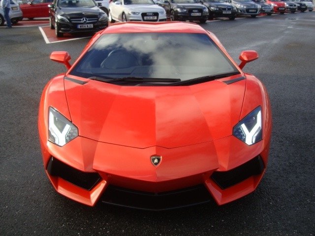 2016 Lamborghini Aventador 