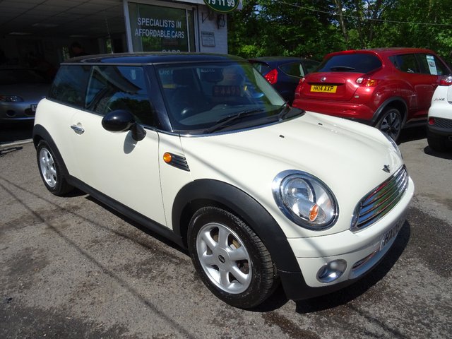 2008 08 MINI Hatch Cooper 1.6 COOPER 3d 118 BHP