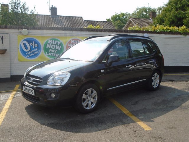 2009 59 Kia Carens 2.0 GS CRDI 5d 138 BHP