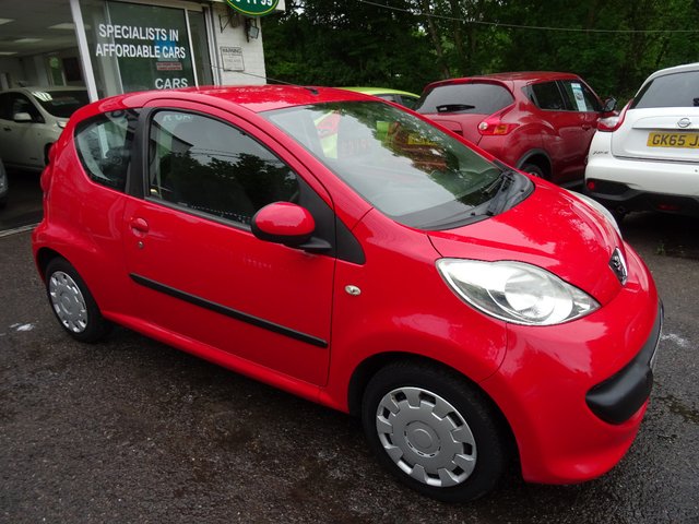 2005 55 Peugeot 107 1.0 URBAN 3d 68 BHP