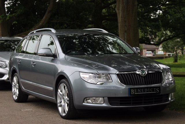 2010 60 Skoda Superb 2.0 ELEGANCE TDI CR 5d 170 BHP