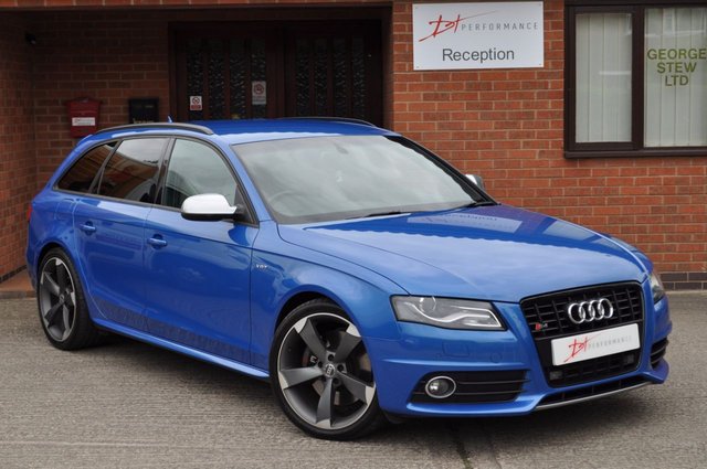 2009 59 Audi A4 3.0 S4 AVANT QUATTRO 5d AUTO 329 BHP
