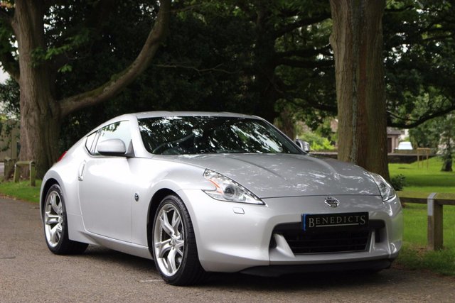 2012 12 Nissan 370z 3.7 V6 GT 3d 328 BHP