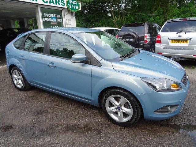 2009 59 Ford Focus 1.6 ZETEC 5d 100 BHP