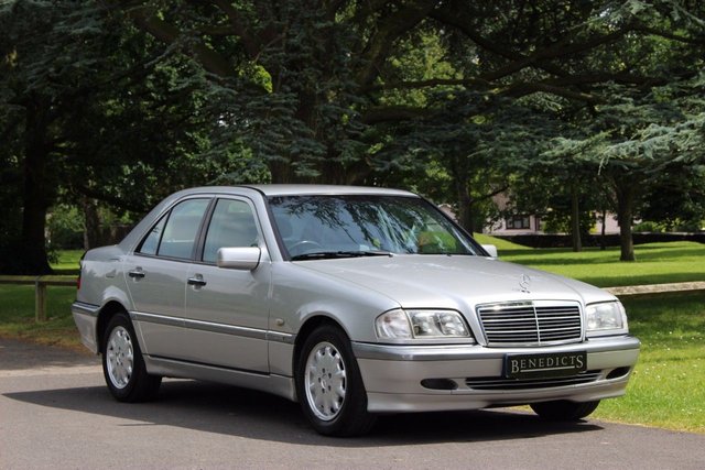 2000 Mercedes-Benz C Class 2.2 C220 CDI ELEGANCE 4d AUTO 125 BHP
