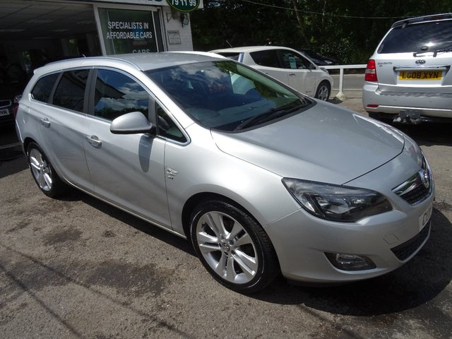 2011 11 Vauxhall Astra 2.0 SRI CDTI 5d 157 BHP