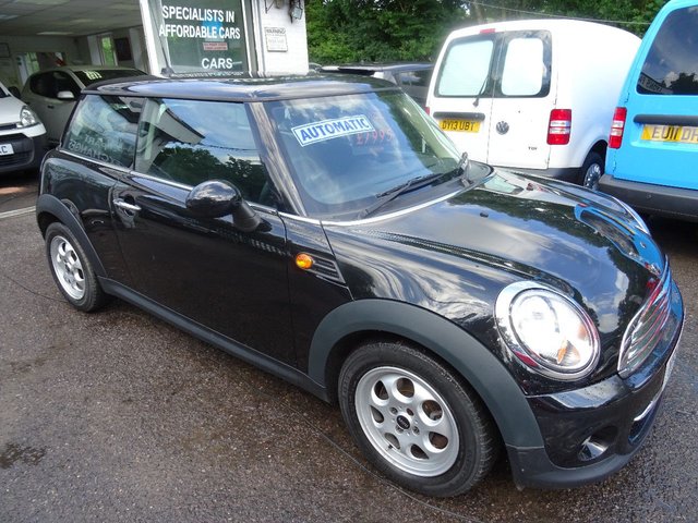 2011 61 MINI Hatch Cooper 1.6 COOPER 3d AUTO 122 BHP