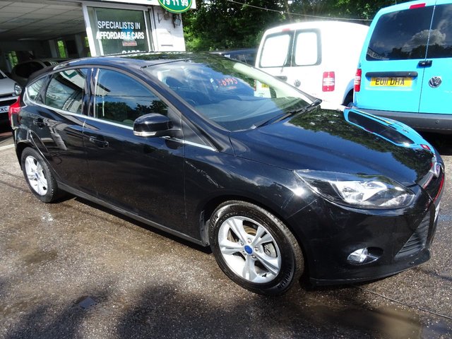 2013 13 Ford Focus 1.6 ZETEC 5d AUTO 124 BHP