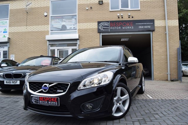 2010 10 Volvo C30 1.6 R-DESIGN 3d 100 BHP